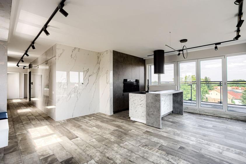 Penthouse cu 2 camere decomandat, mobilat în Ultracentral