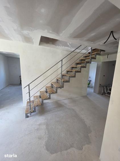 Casă cu 3 camere cu Teren 800 Mp în Beliș