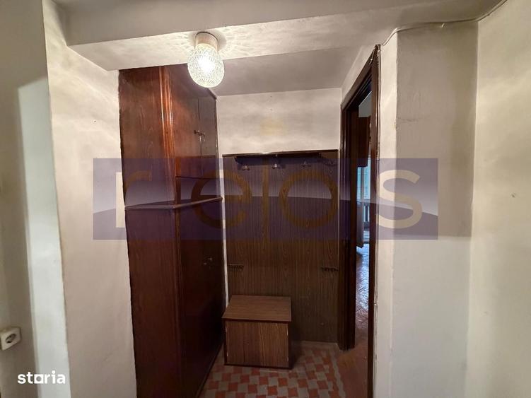 Apartament cu 2 camere decomandat, mobilat în Sala Palatului