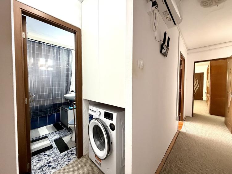 Apartament cu 3 camere semidecomandat, mobilat în Circumvalațiunii