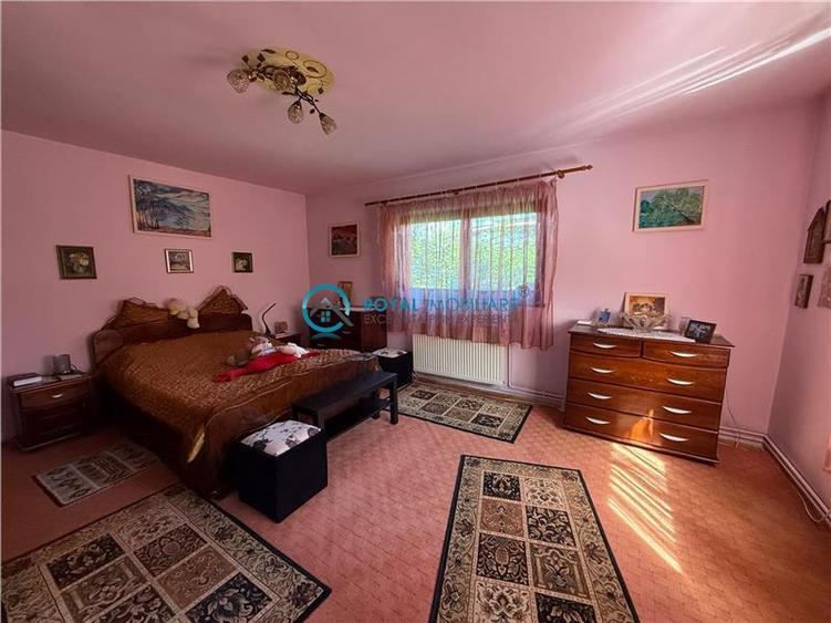 Casă individuală cu 5 camere cu Teren 1250 Mp în Lipănești