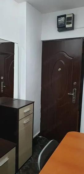 Apartament cu 2 camere semidecomandat în Dacia