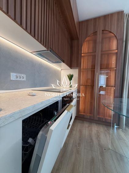 Apartament cu 3 camere semidecomandat, mobilat în Take Ionescu