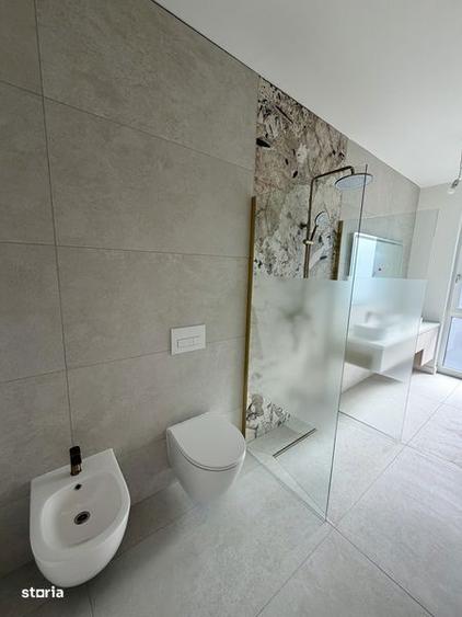 Casă cu 4 camere cu Teren 136 Mp în Lipovei