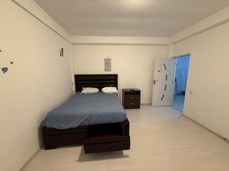 Apartament cu 3 camere decomandat în Militari