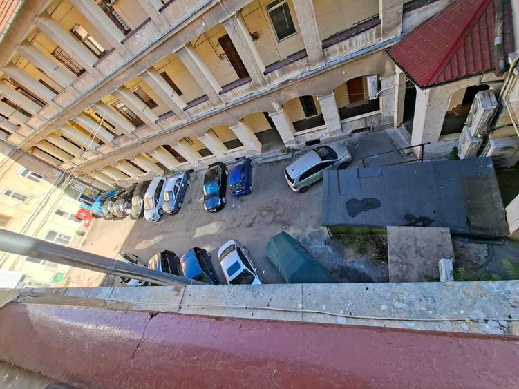 Apartament cu potential langa Teatrul Ioan Slavici (67 mp, parcare in curte, etaj 2) - 7