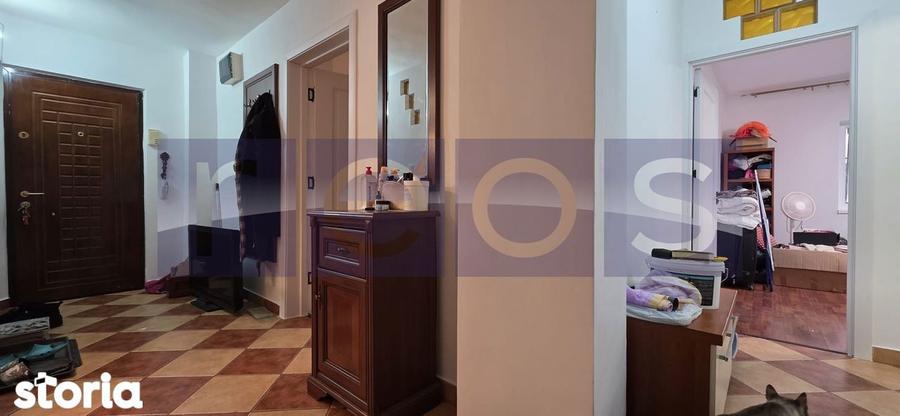 Apartament cu 3 camere decomandat, mobilat în Vitan