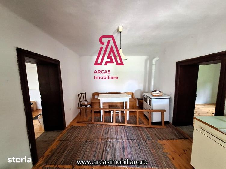 Casă cu 6 camere cu Teren 3665 Mp în Nocrich