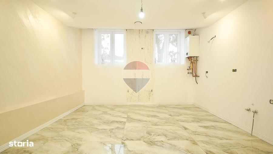 Apartament cu 3 camere decomandat în Colonia Bod