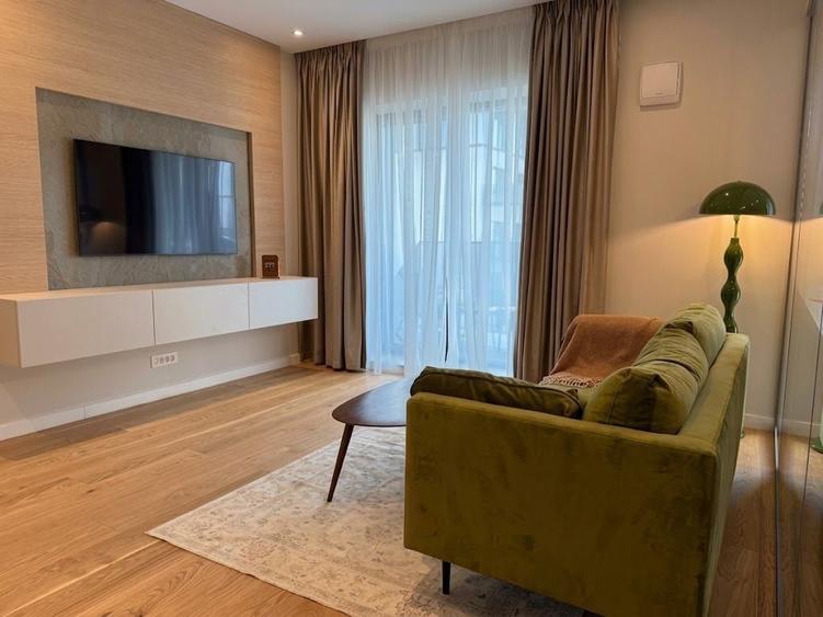Apartament cu 2 camere decomandat în Aviației