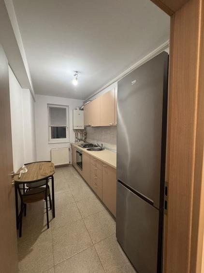 Apartament cu 2 camere decomandat în Fundeni