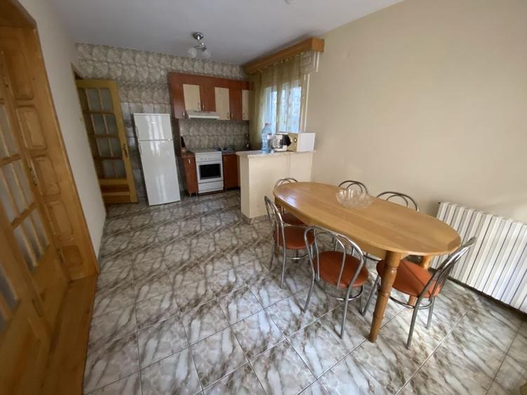 Casă cu 4 camere în Băile Herculane