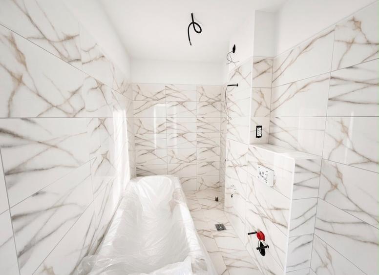 Apartament cu 2 camere semidecomandat în Sânpetru