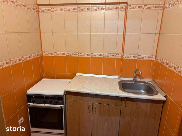 Garsonieră în Micro 38