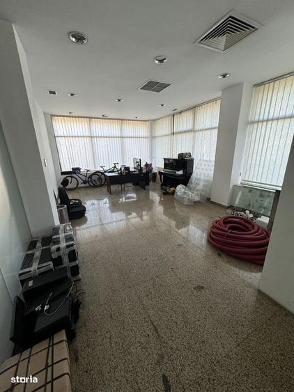 Spațiu comercial, de 3,308 mp, în Alexandriei