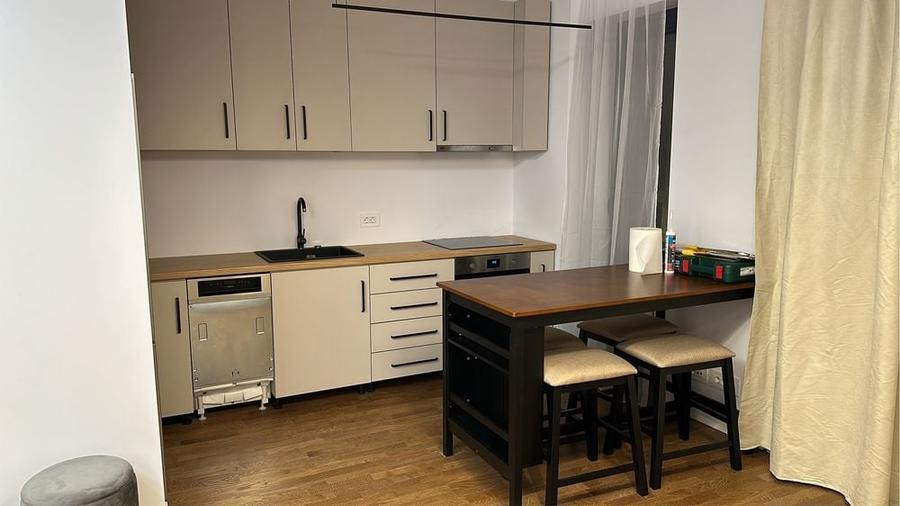 Apartament cu 2 camere semidecomandat în Pipera