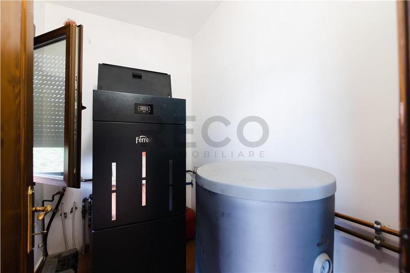 Casă individuală cu 5 camere cu Teren 500 Mp în Paleu