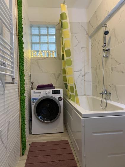 Apartament cu 2 camere semidecomandat în Runcu
