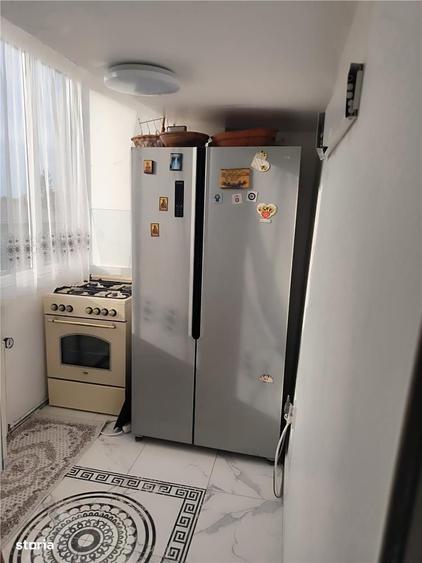Apartament cu 3 camere, mobilat în Central