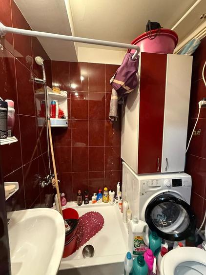 Apartament cu 2 camere semidecomandat în Dacia