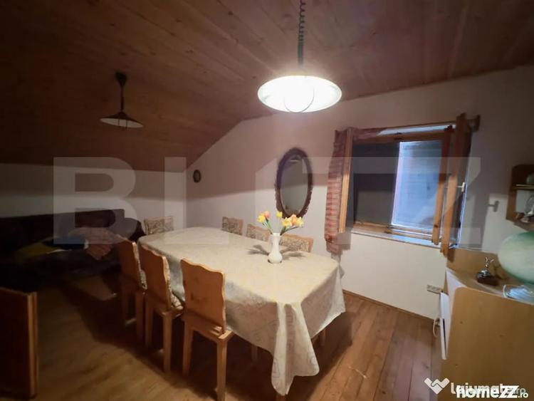 Casă cu 7 camere cu Teren 1670 Mp în Ponor