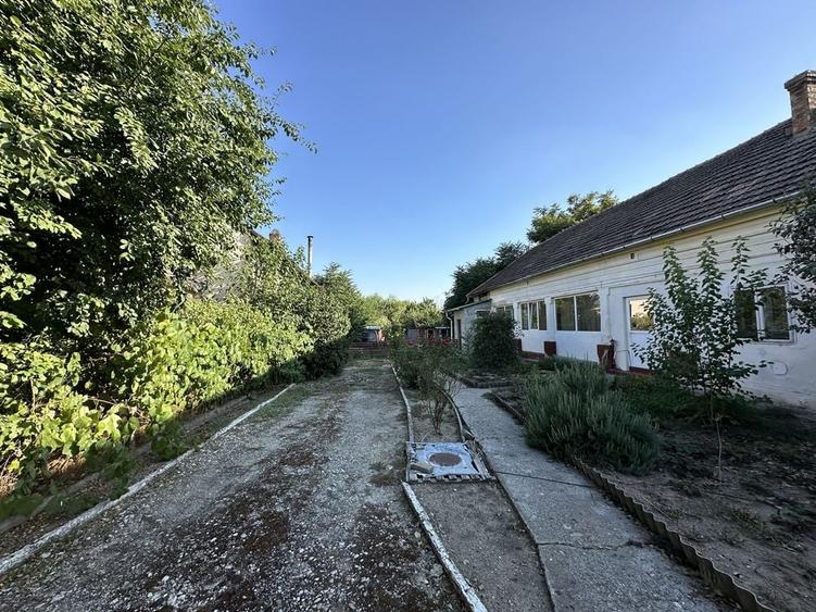 Casă cu 4 camere în Becicherecu Mic