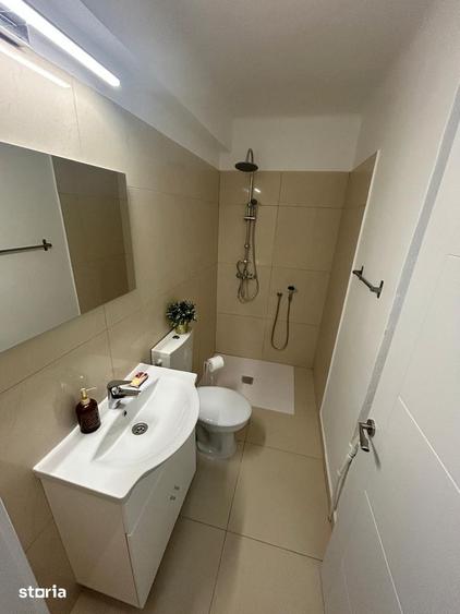 Apartament cu 5 camere în Dămăroaia