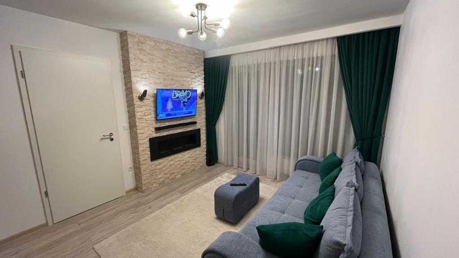 Apartament cu 2 camere decomandat în Central