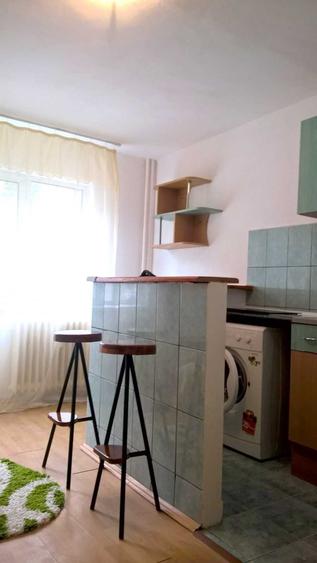 Apartament semidecomandat în Nicolina