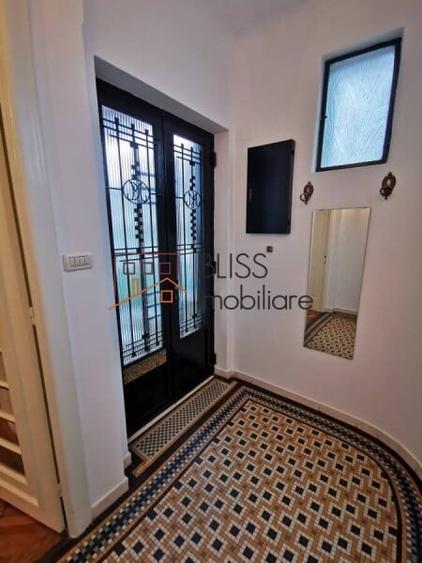 Apartament cu 6 camere semidecomandat în P-ța Dorobanți