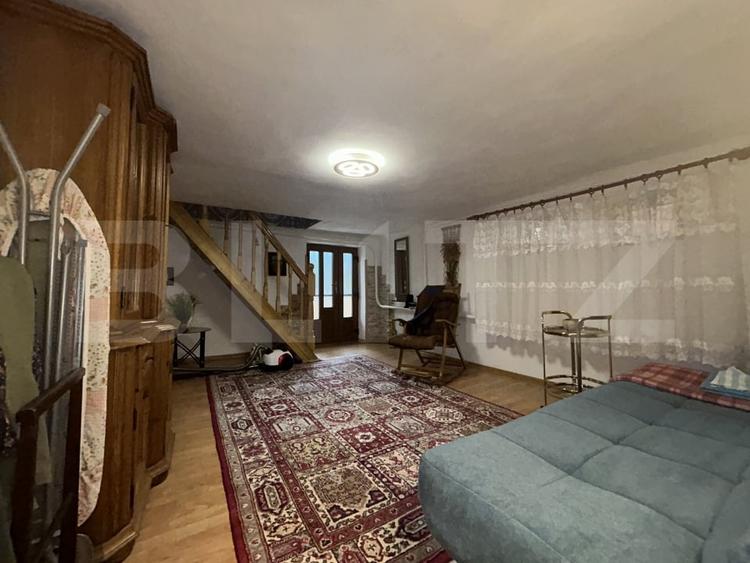 Casă individuală cu 5 camere cu Garaj în Gherla