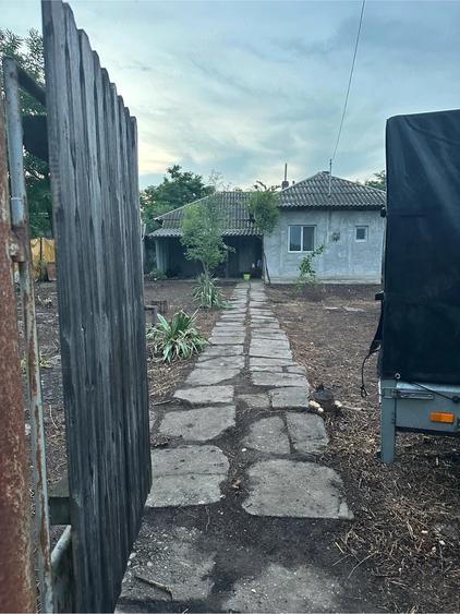 Casă cu Teren 450 Mp în Modelu