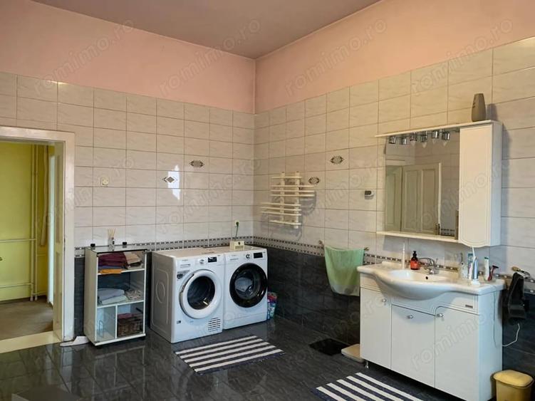 Casă cu 4 camere cu Teren 347 Mp în Sinaia