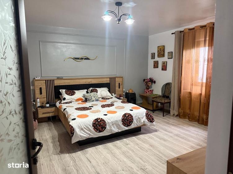 Casă cu 4 camere cu Teren 190 Mp în Chercea