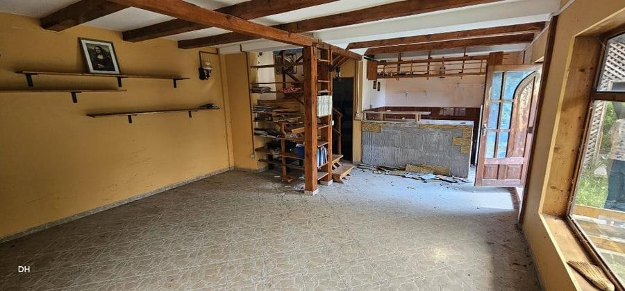 Casă cu 3 camere cu Teren 780 Mp în Vârteșcoiu