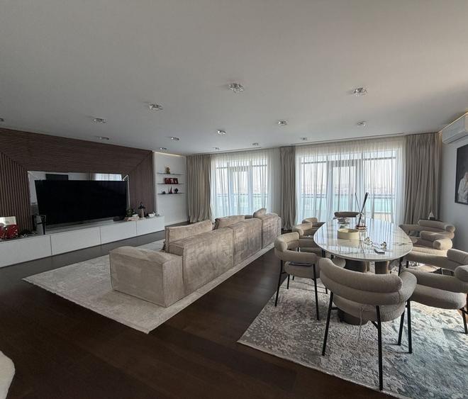 Penthouse cu 5 camere, mobilat în Tei