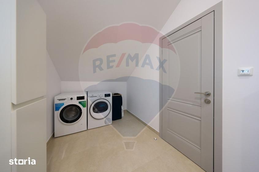 Casă cu 5 camere cu Teren 577 Mp în Bunloc