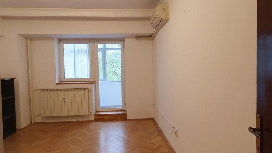 Apartament cu 2 camere decomandat în P-ța Alba Iulia