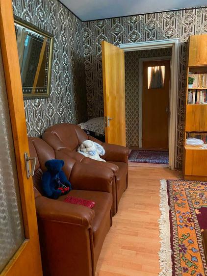 Apartament cu 3 camere decomandat în Drumul Taberei