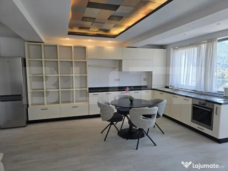 Apartament cu 2 camere semidecomandat în Centrul Istoric
