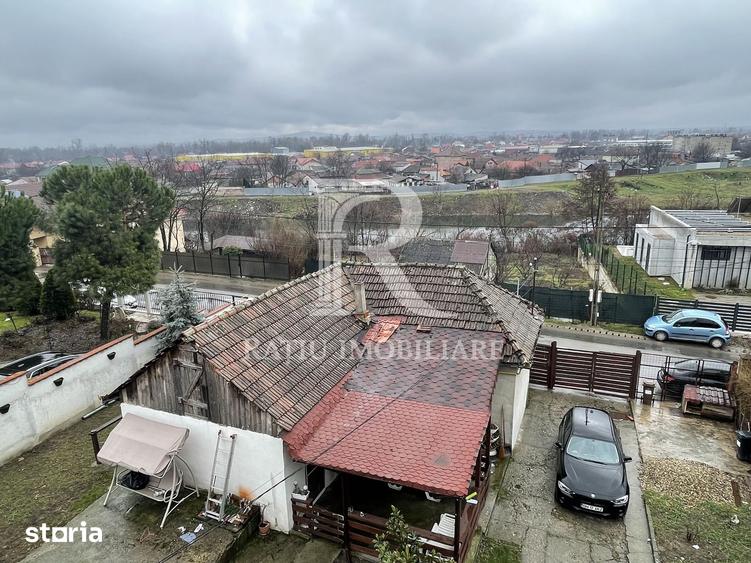 Casă cu 6 camere cu Teren 1259 Mp în Podgoria