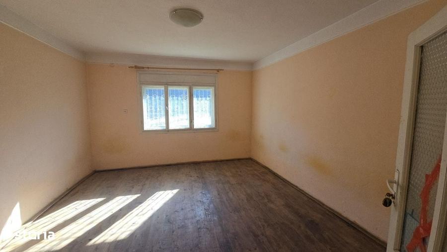 Casă cu 4 camere în Călinești-Oaș