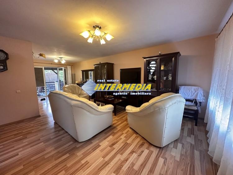 Casă individuală cu 4 camere cu Teren 235 Mp în Cetate