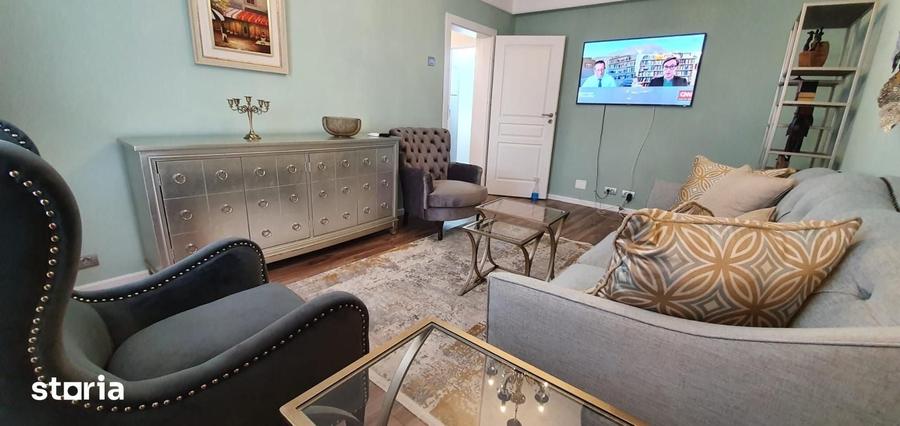 Apartament cu 3 camere în Tineretului