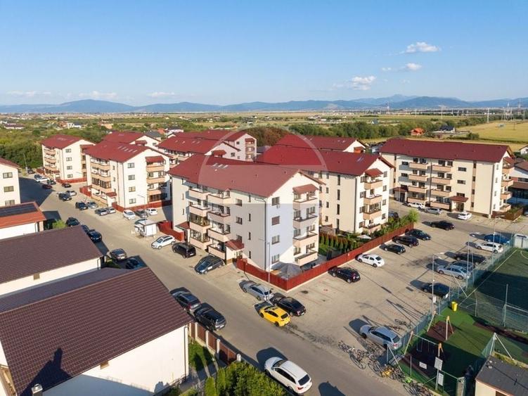 Garsonieră decomandată, mobilată în Sânpetru