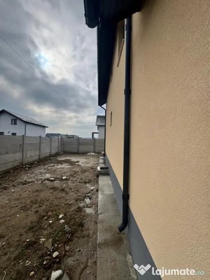 Casă cu 5 camere cu Teren 415 Mp în Central