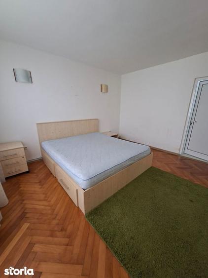 Apartament cu 3 camere decomandat în Copou