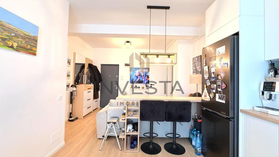 Apartament cu 2 camere semidecomandat, mobilat în Mărăști