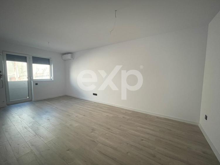 Apartament cu 3 camere decomandat, mobilat în Banat