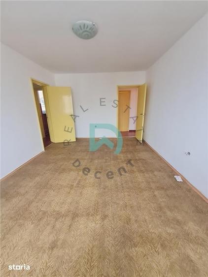 Apartament cu 2 camere decomandat în Dârste